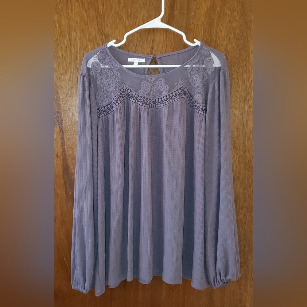 Maurices Plus Sz 2 2x Gray Stretch Top Long Sleeve